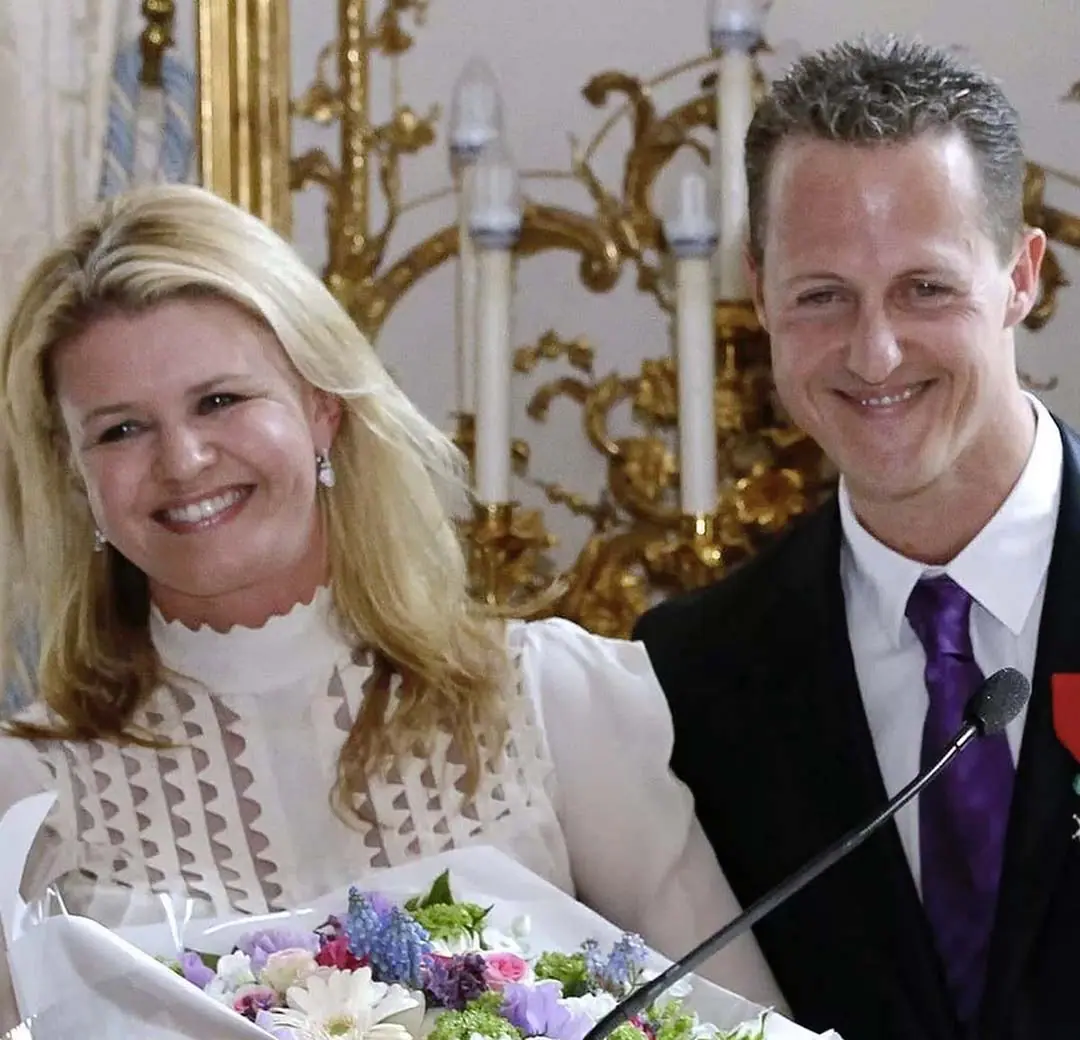 La boda de Gina Schumacher: una aparición discreta del campeón, diez años después de su última aparición pública.